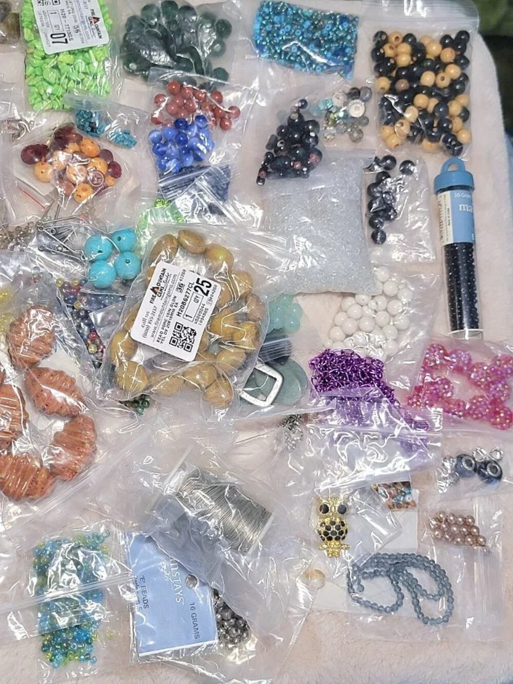 HUGE 4.5lb Destash Lot Jewelry Making Beads Findings Cabachons Various Mats #L